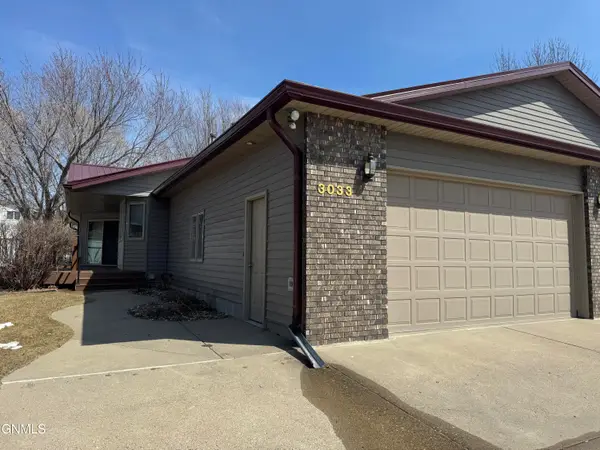 3033 19th Street, Bismarck, ND 58503