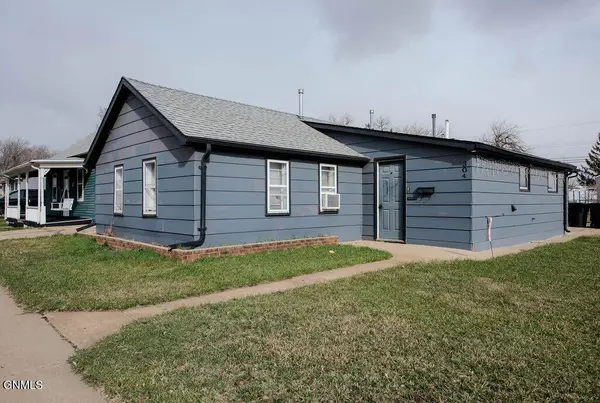 304 1st Street Sw, Dickinson, ND 58601