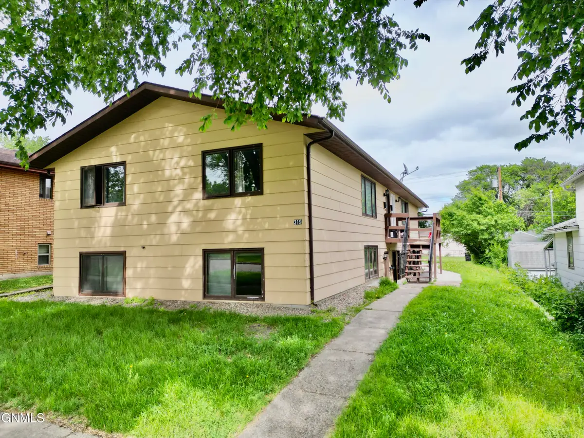 319 N 13th Street, Bismarck, ND 58501 - #1