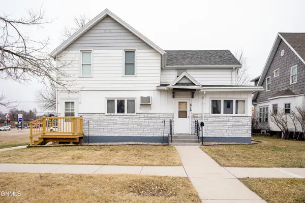 616 2nd Avenue Se, Jamestown, ND 58401