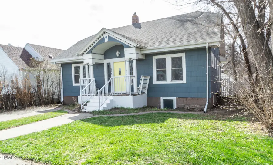 916 8th Street N, Bismarck, ND 58501 - #2