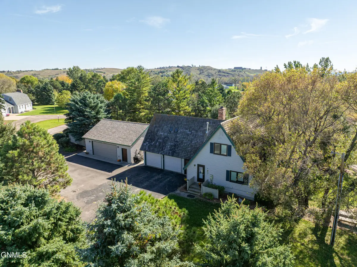 2001 Sherman Drive, Bismarck, ND 58504 - #1