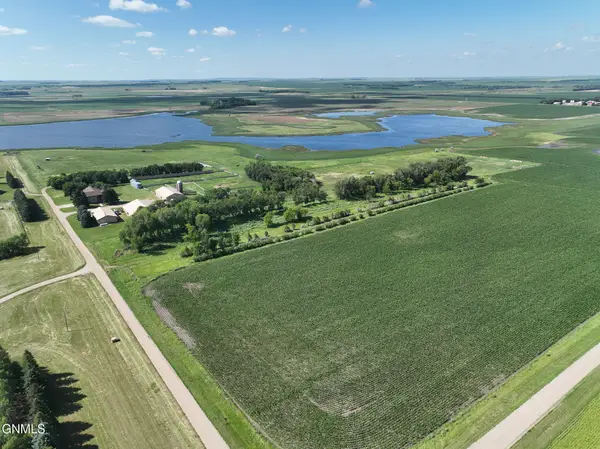 679 38th Avenue Ne, Bowdon, ND 58418
