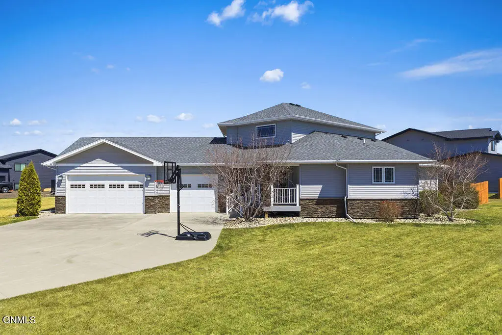505 7th Avenue Sw, Surrey, ND 58785 - #1