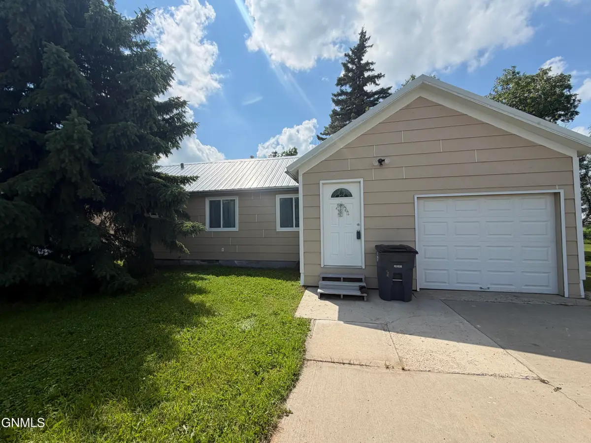 413 Main Street, Crosby, ND 58730 - #1