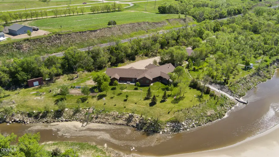 1075 22s Ave Sw, Washburn, ND 58577 - #2