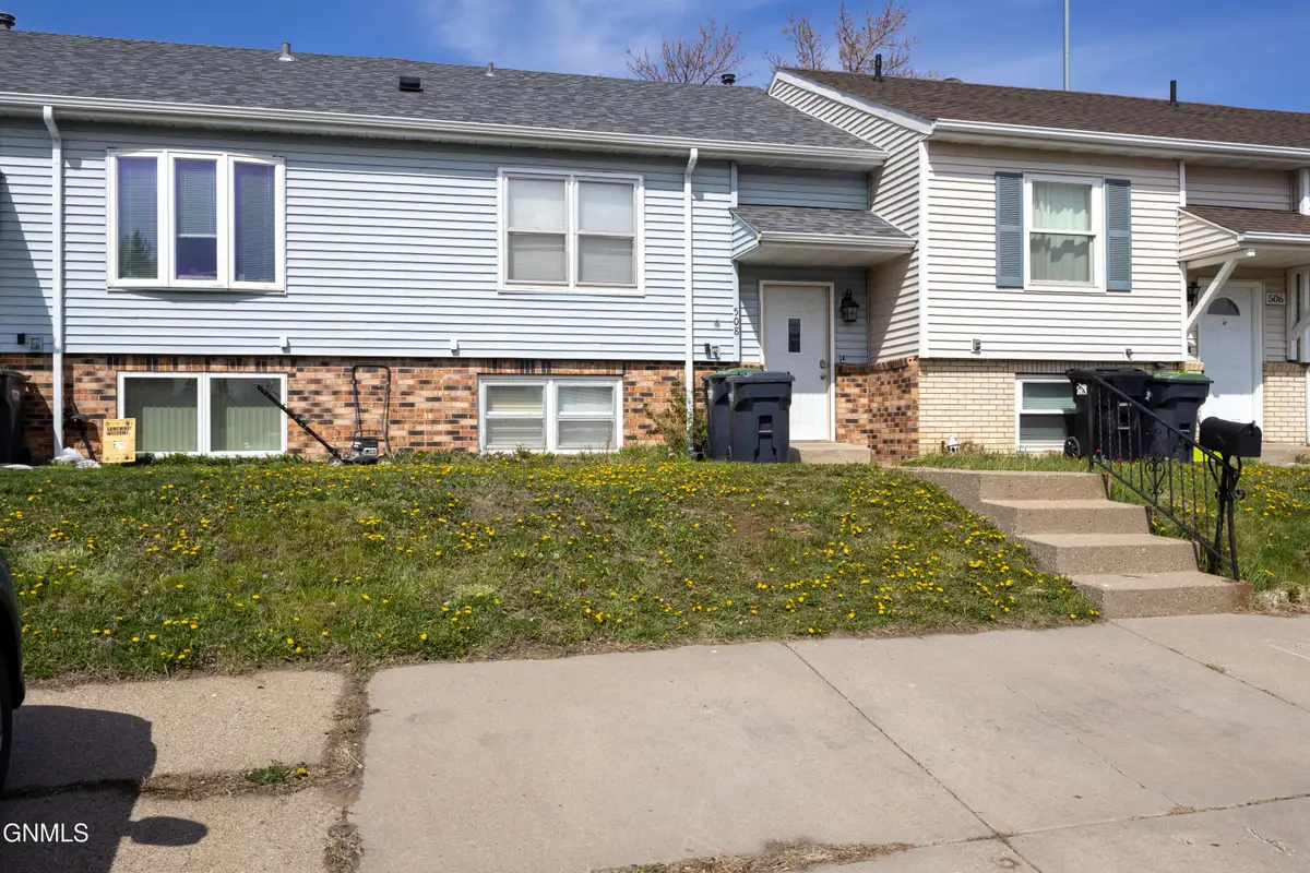 508 17th Street Nw, Mandan, ND 58554 - #1