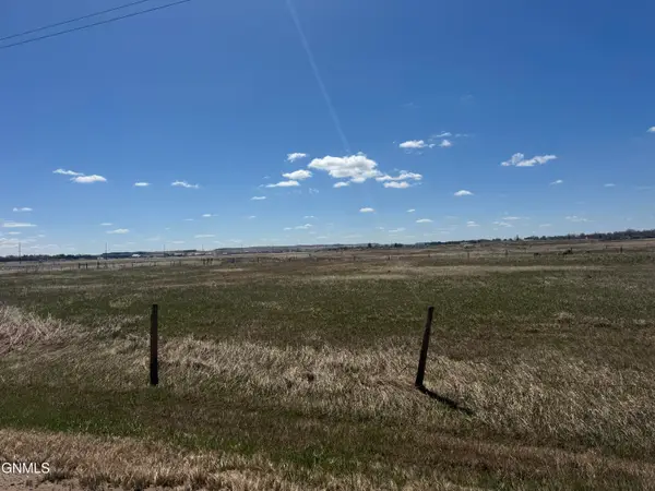 609 17th Avenue Ne, Watford City, ND 58854