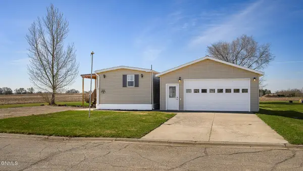 1303 Custer Drive, Washburn, ND 58577