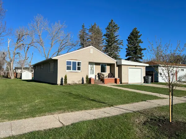 712 1st Street Se, Crosby, ND 58730