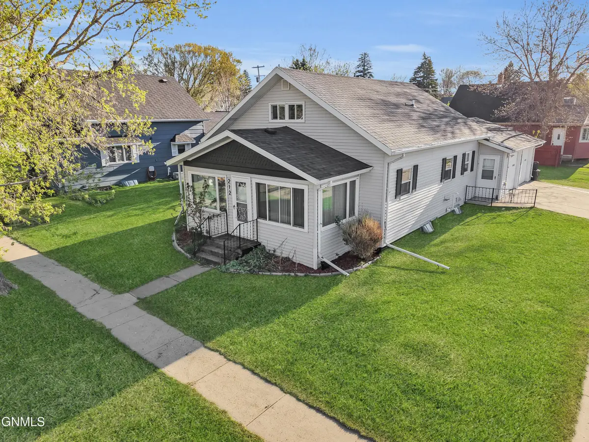212 2nd Street N, Wilton, ND 58579 - #1