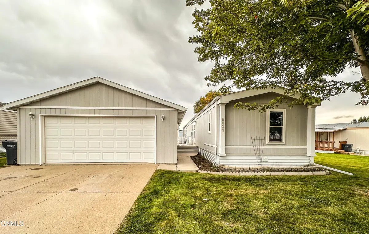 5039 Redcoat Drive, Bismarck, ND 58503 - #1