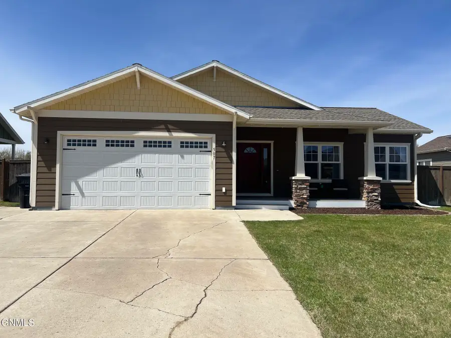 507 6th Street Ne, Watford City, ND 58854 - #2