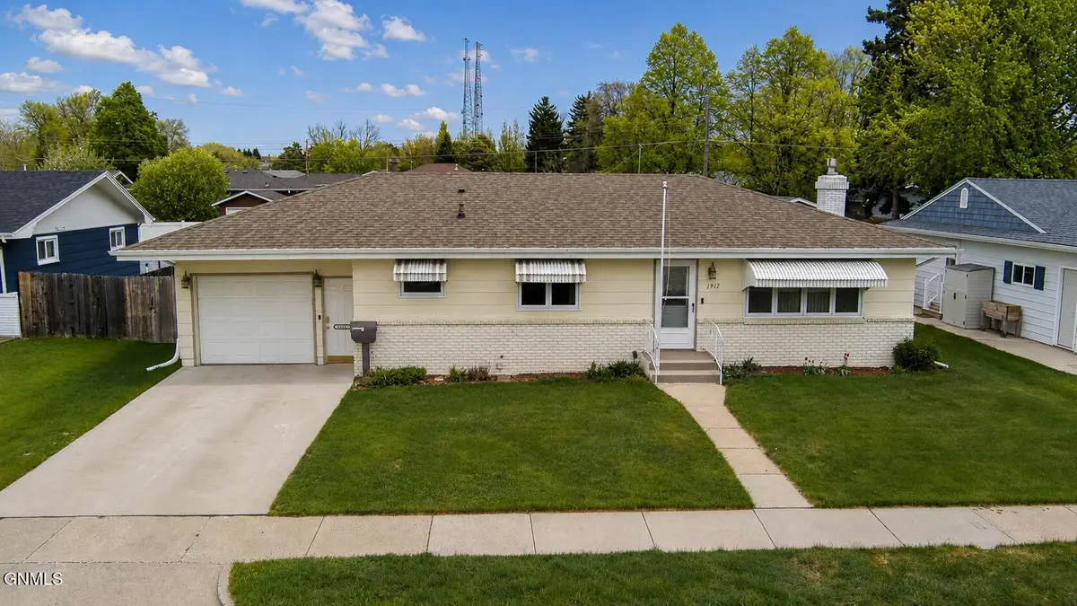 1917 6th Street, Bismarck, ND 58501 - #1