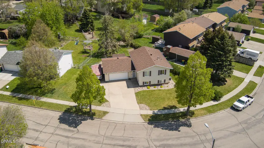 3827 Renee Drive, Bismarck, ND 58503 - #3