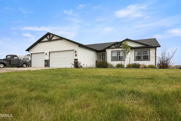 13665 Cherry Street Nw, Williston, ND 58801