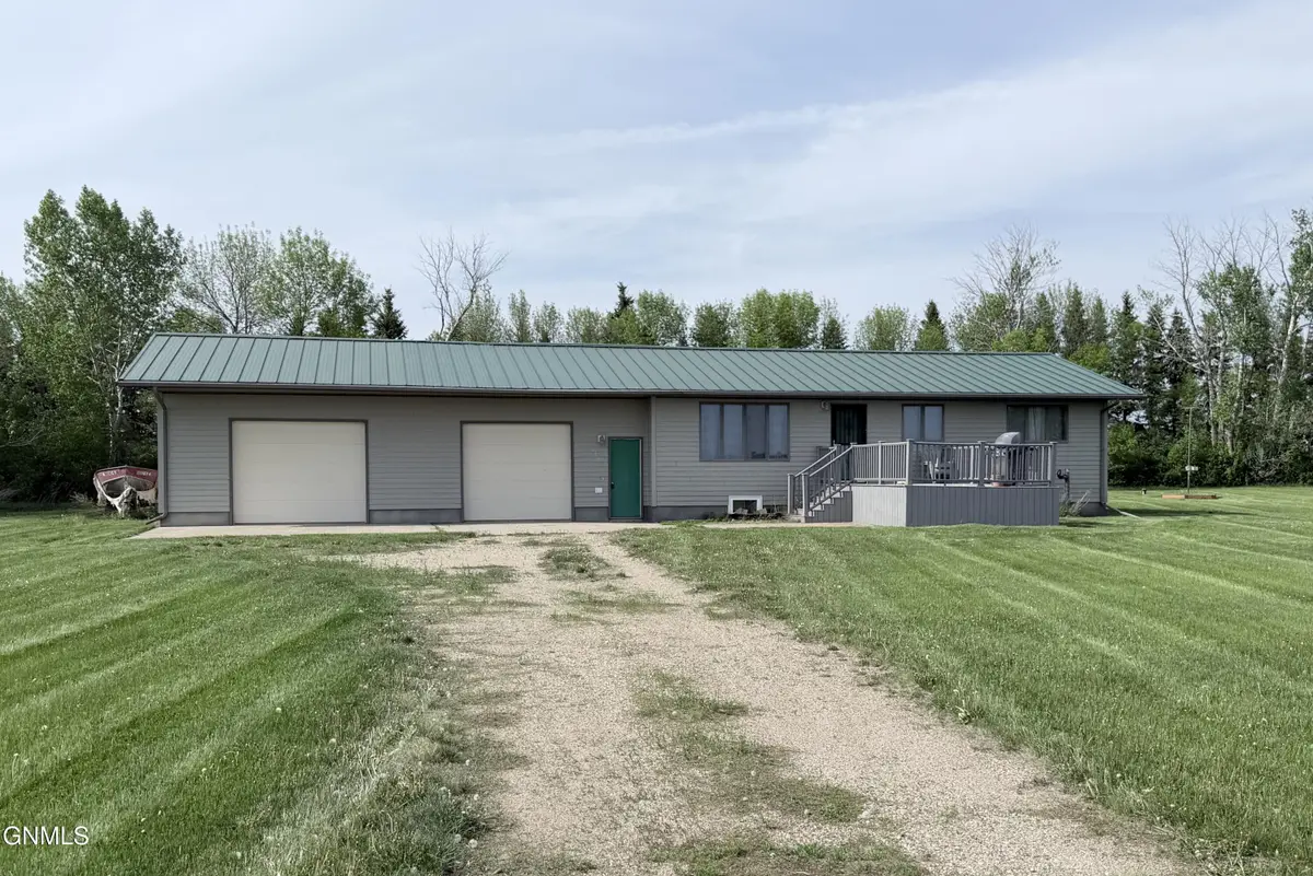 6509 4th Street Ne, Carrington, ND 58421 - #1
