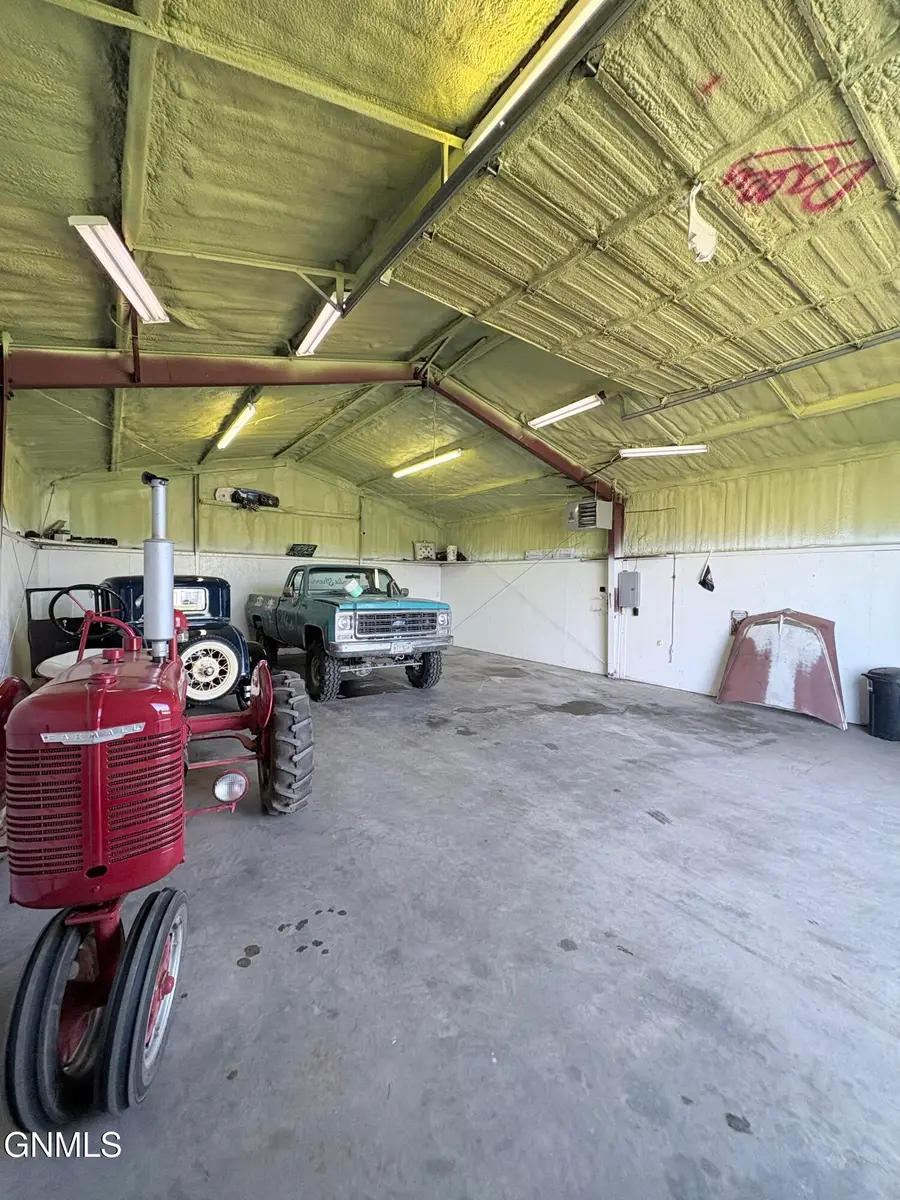 206 C Street N, Glen Ullin, ND 58631 - #3