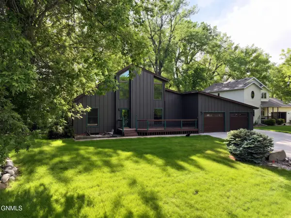 1509 River Drive Ne, Mandan, ND 58554
