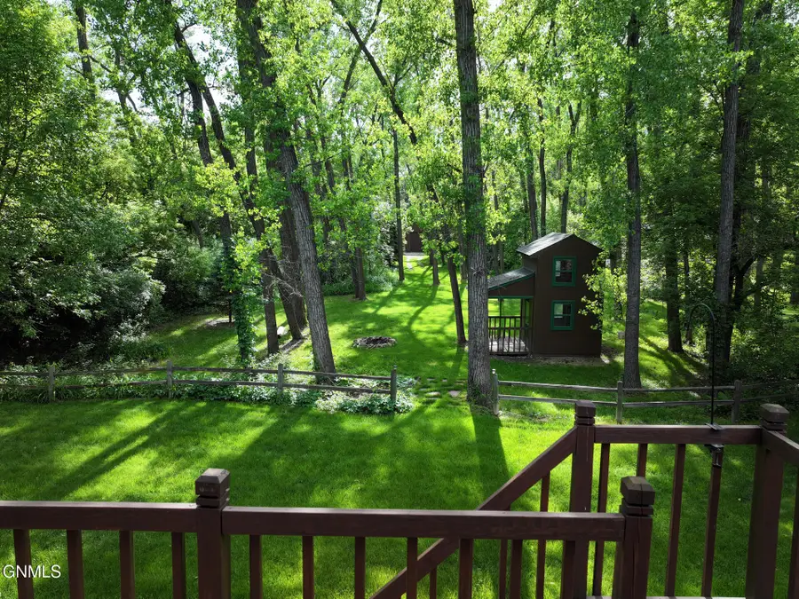 1509 River Drive Ne, Mandan, ND 58554 - #3