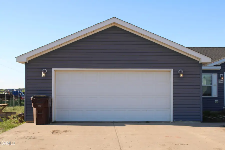 12249 26f Street Nw, Watford City, ND 58854 - #2