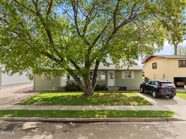 1619 1st Street Se, Minot, ND 58701