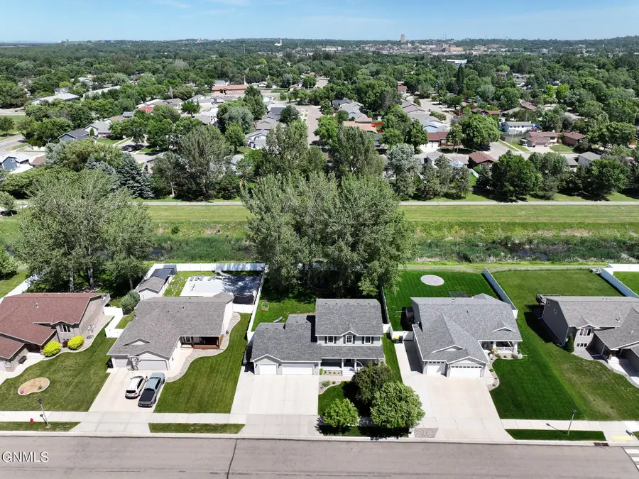 218 Marietta Drive, Bismarck, ND 58504 - #2