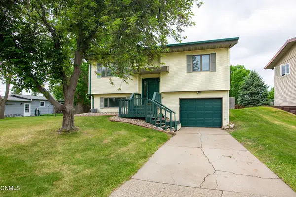 1107 Chestnut Lane, Beulah, ND 58523