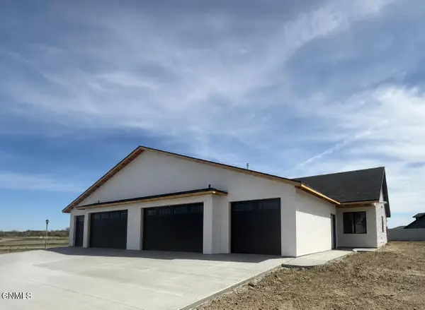 219 Kamrose Drive, Bismarck, ND 58504