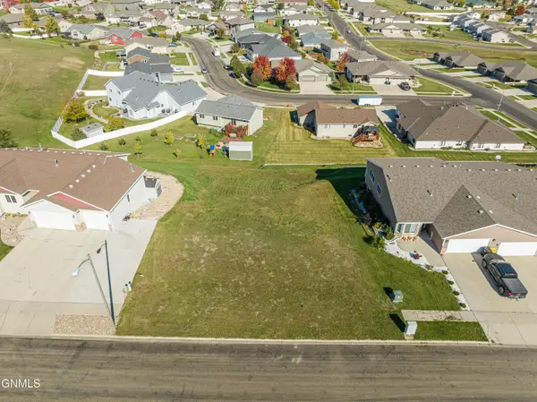3218/3220 Eastside Place, Bismarck, ND 58501