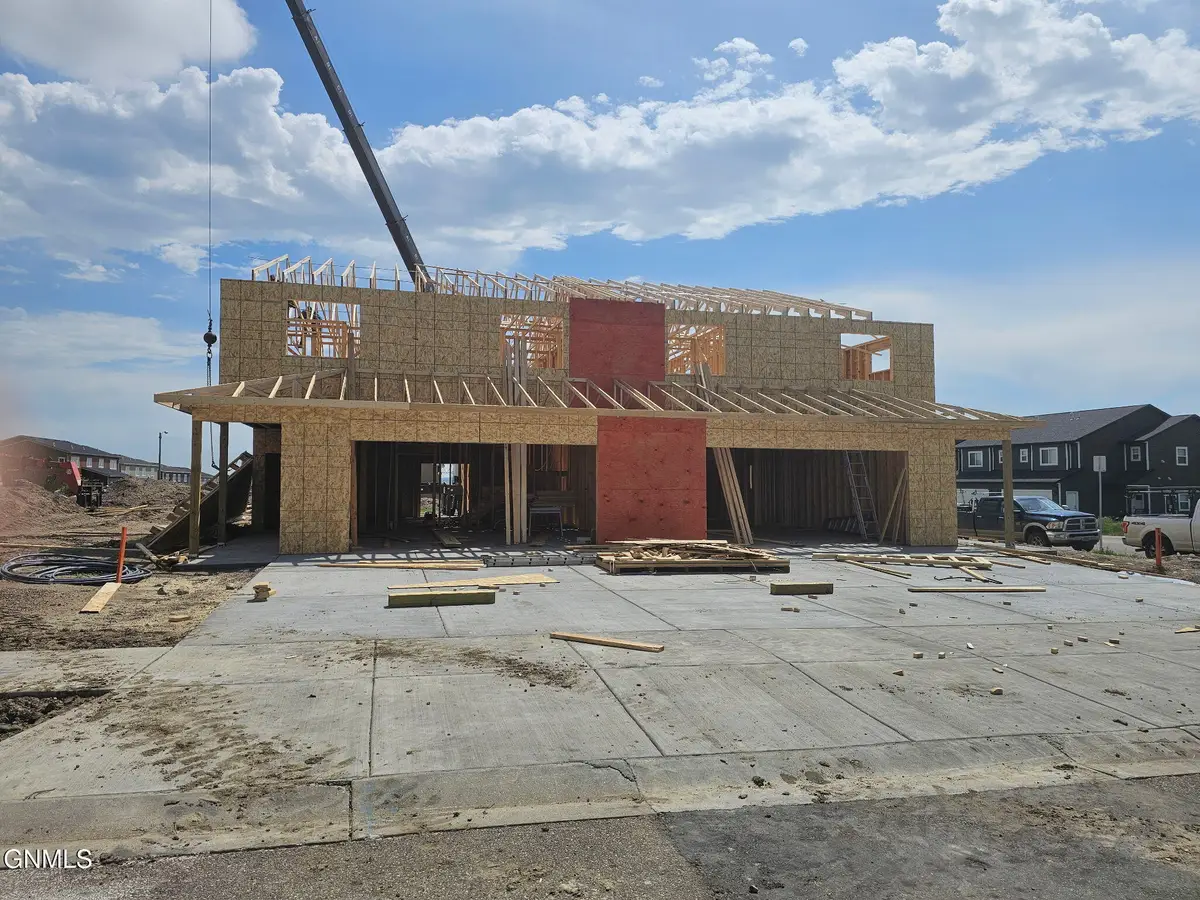 2904 29th Avenue W, Williston, ND 58801 - #1