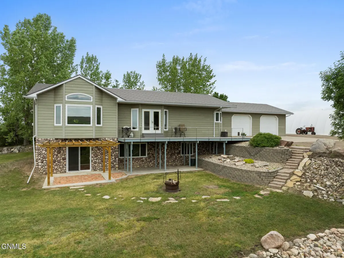 1343 41c Avenue Nw, Garrison, ND 58540 - #1