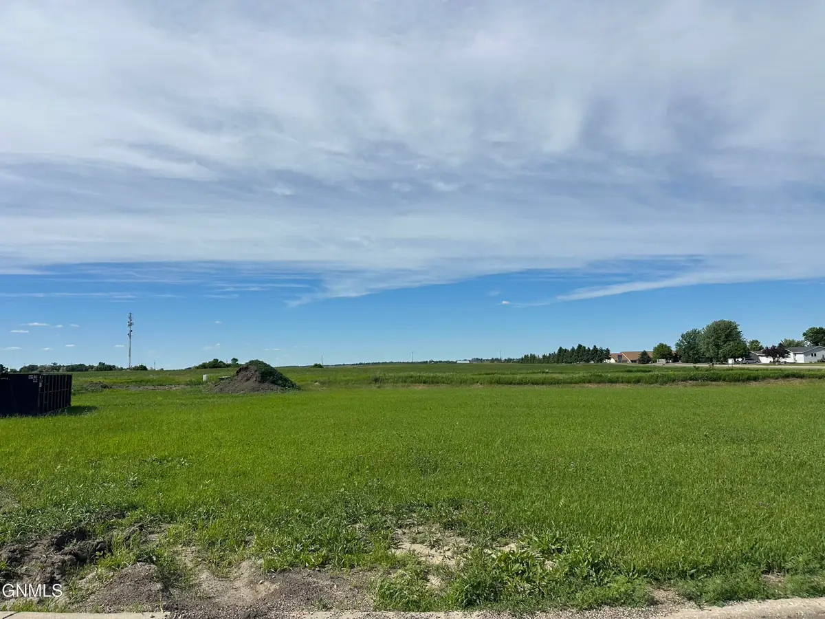 1410 10th Street Sw, Jamestown, ND 58401 - #1