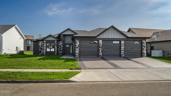 407 Flint Drive, Bismarck, ND 58503