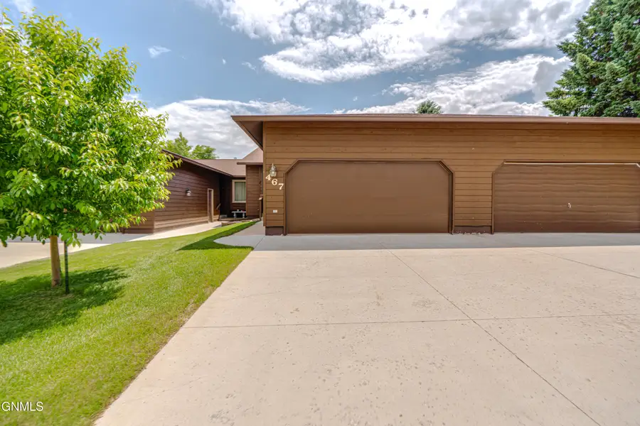 467 E Brandon Drive, Bismarck, ND 58503 - #2