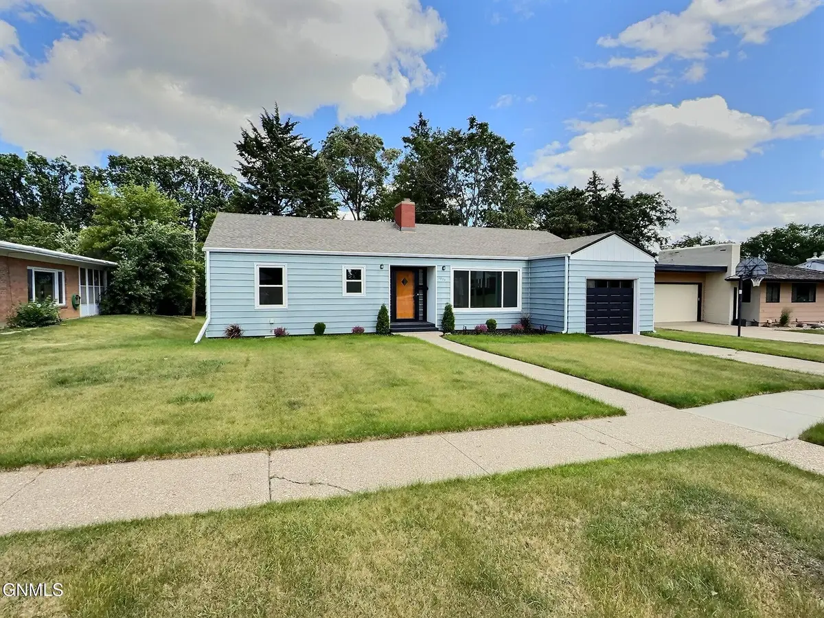 1023 Mandan Street, Bismarck, ND 58501 - #1