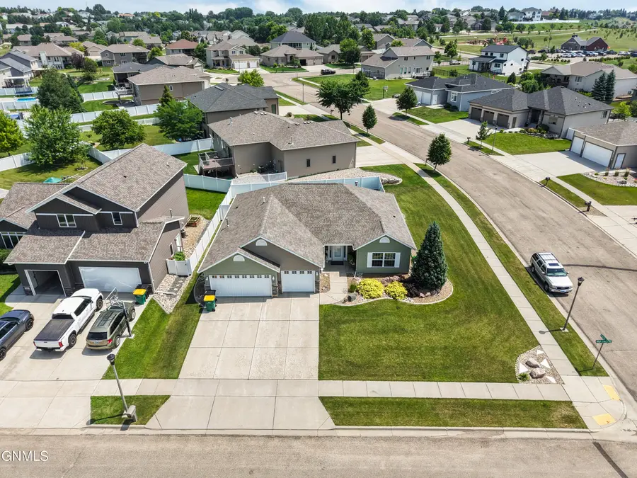 4133 High Creek Road, Bismarck, ND 58503 - #2