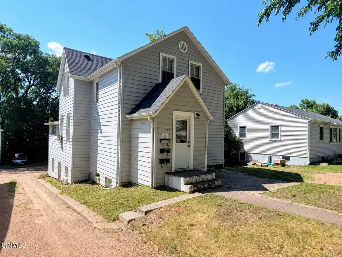 618 N 19th Street, Bismarck, ND 58501 - #1