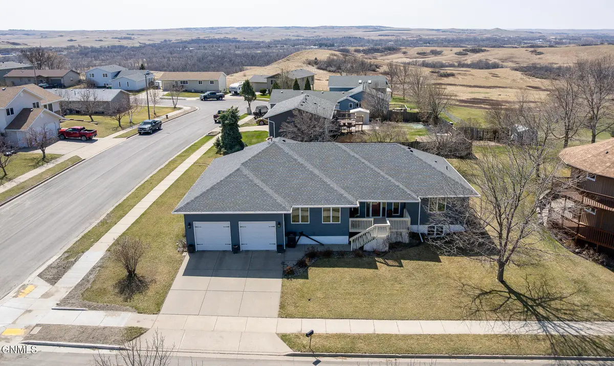 1003 Lohstreter Road, Mandan, ND 58554 - #1