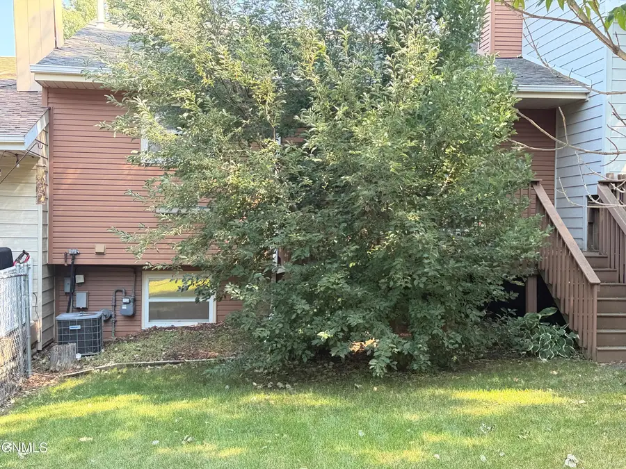 555 Marilyn Drive, Mandan, ND 58554 - #2