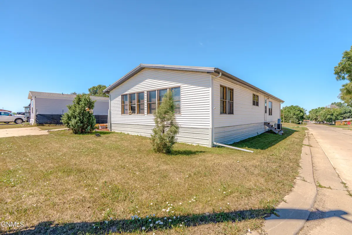 265 Partridge Lane, Bismarck, ND 58504 - #1