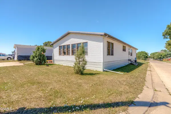 265 Partridge Lane, Bismarck, ND 58504