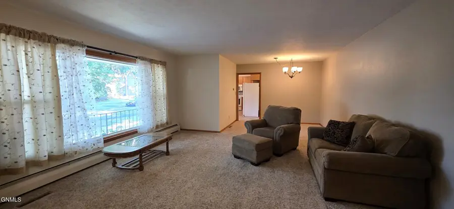 351 5th Street Nw, Valley City, ND 58072 - #3