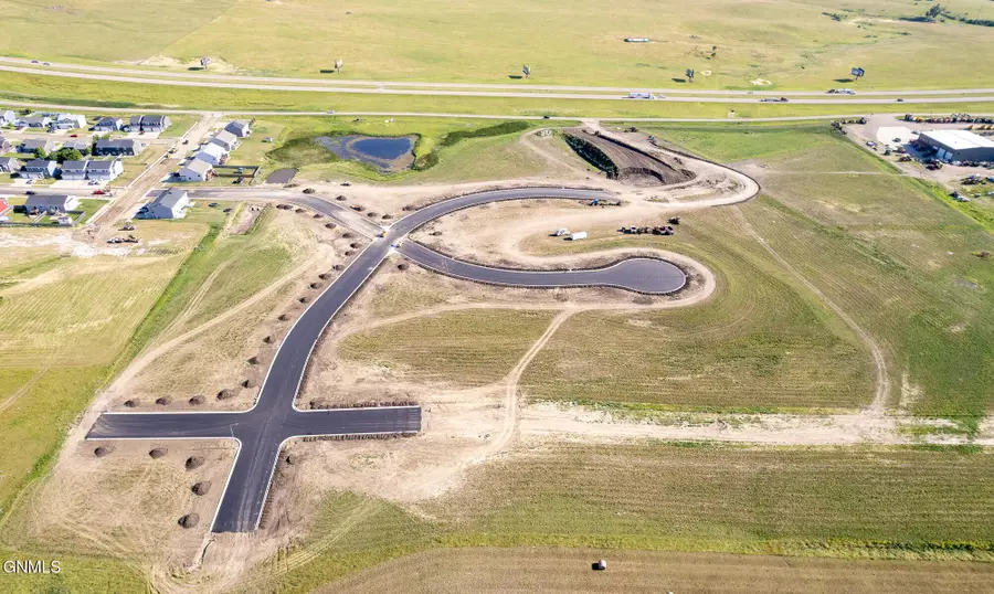 5017 Corvette Circle Nw, Mandan, ND 58554 - #3