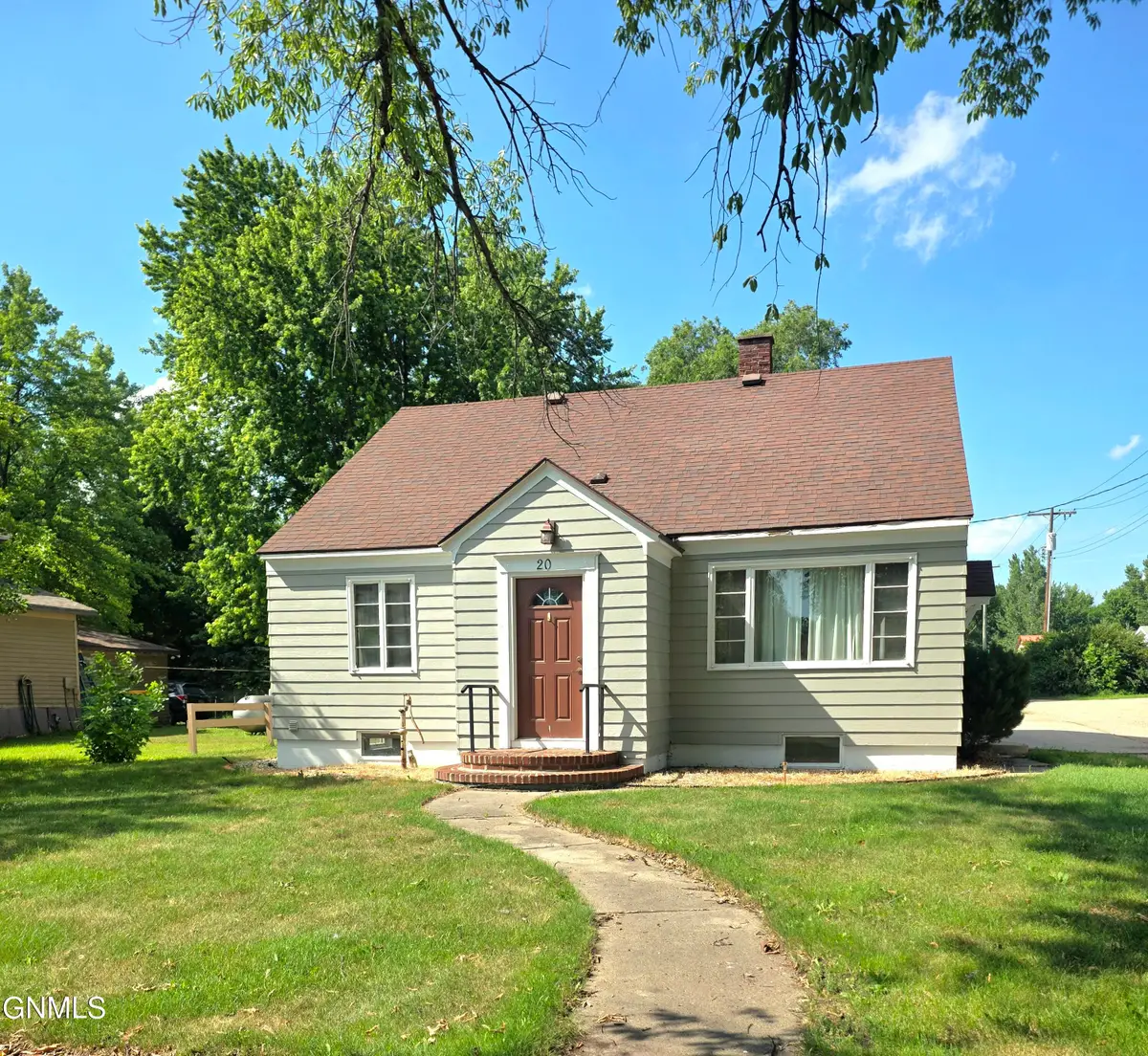 20 4th Avenue Ne, Lamoure, ND 58458 - #1
