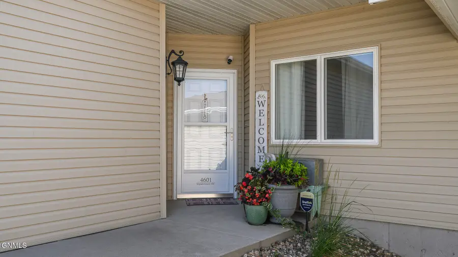 4601 Impala Court Nw, Mandan, ND 58554 - #2