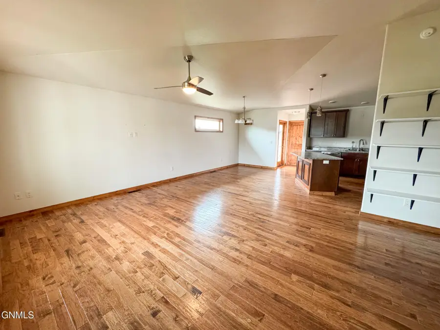 3904 Lillian Court Se, Mandan, ND 58554 - #3