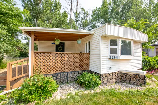 304 Sussex Street, Bismarck, ND 58504