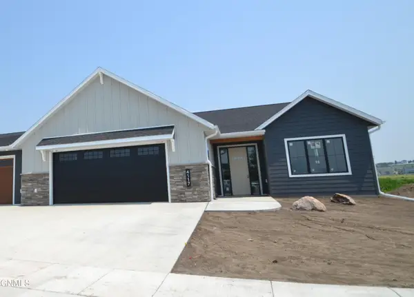 4117 Ivory Lane, Bismarck, ND 58503