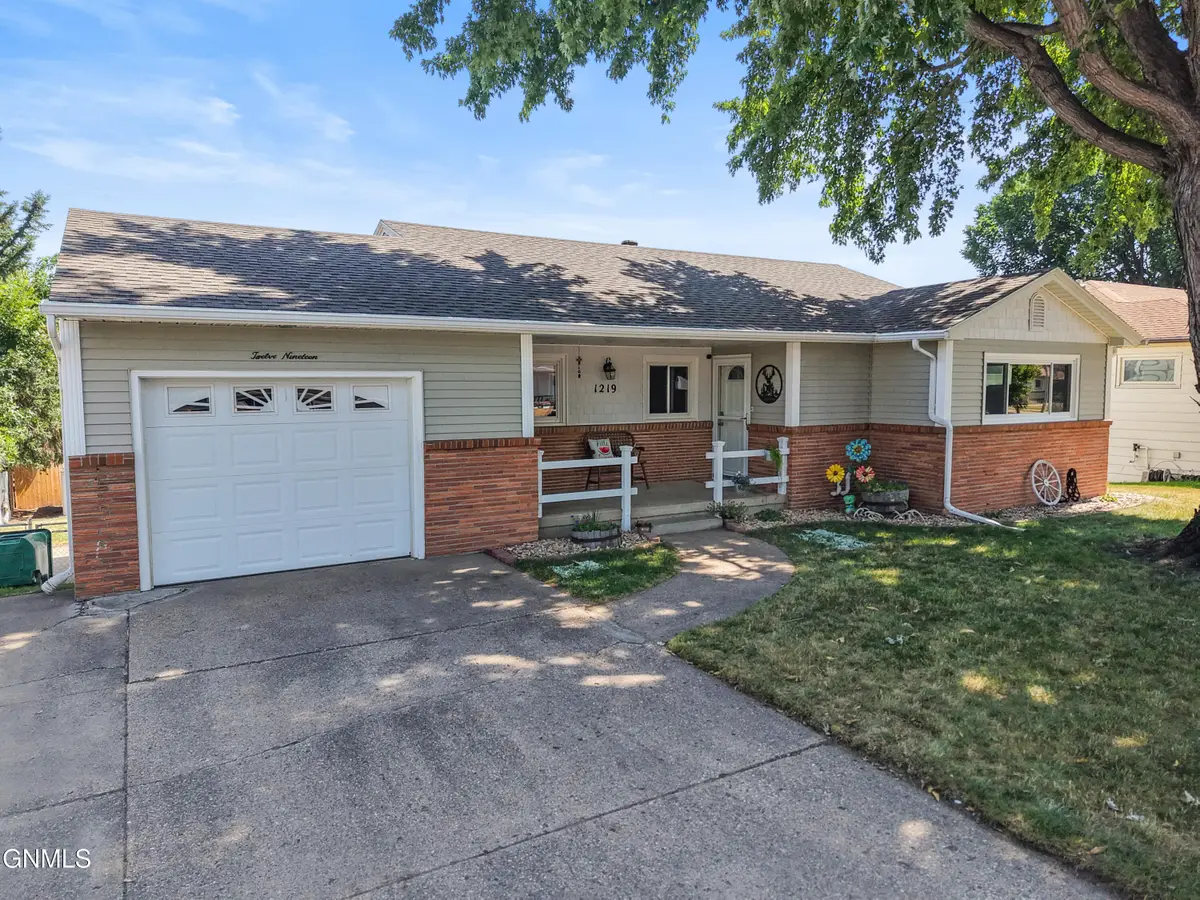 1219 1st Street N, Bismarck, ND 58501 - #1